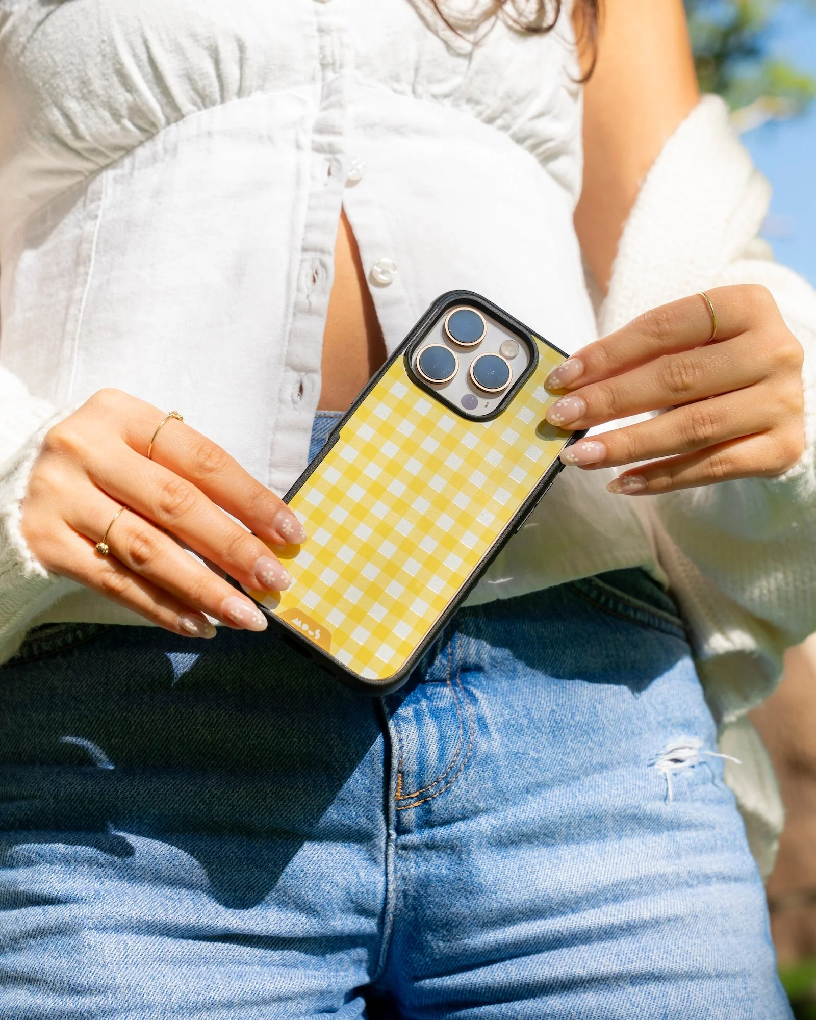 Dandelion Protective Phone Case - Picnic MagSafe - Image 19