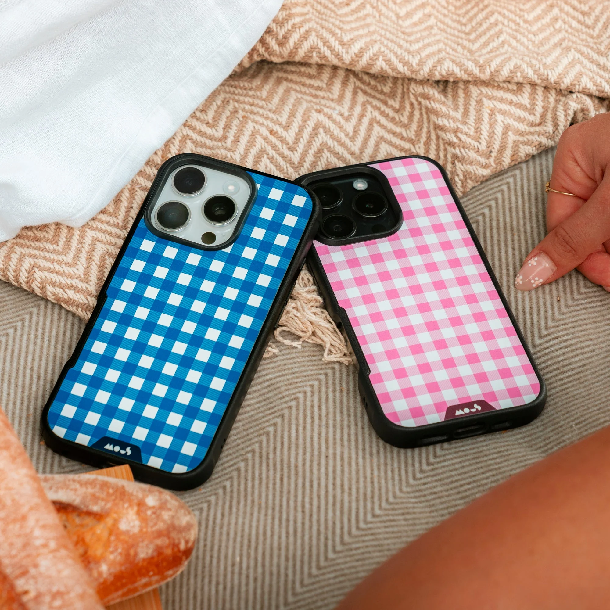 Breeze Protective Phone Case - Picnic - Image 10